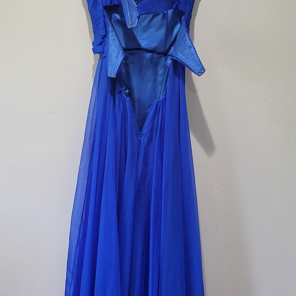 La Femme Electric Blue Formal Dress - Picture 9 of 10